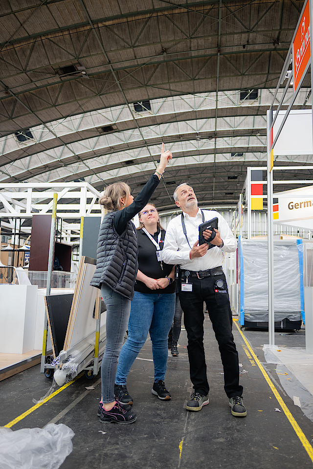 Why organizers choose a single general contractor