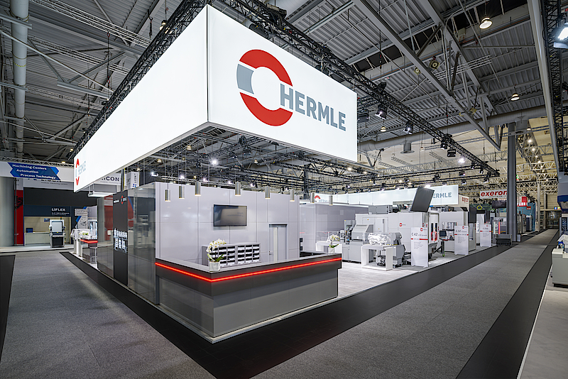 <span style="color:#c20d19">Craftsmanship</span><br /> presented smartly Hermle at EMO in Hannover